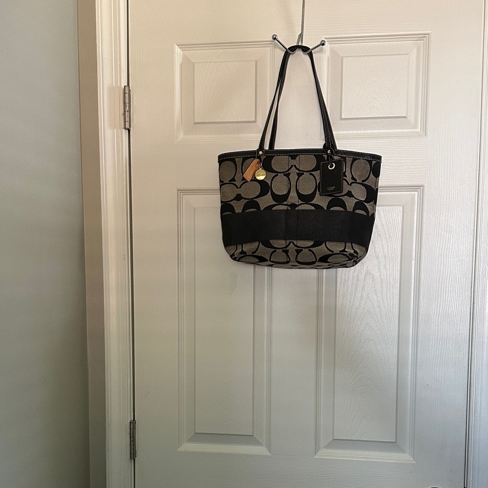 Vintage Coach Signature  Tote with three hang tags #10124